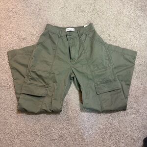 Abercrombie and Fitch Green Cargo Pants